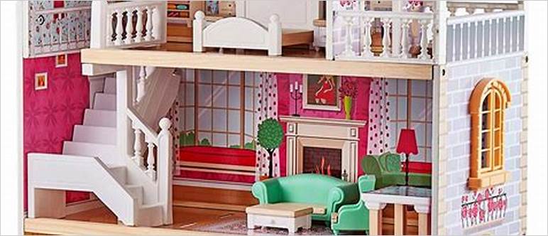 Dolls for large dollhouse